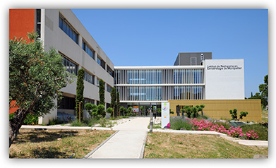 vue de profil du bâtiment du Centre de Recherche en Cancérologie de Montpellier
